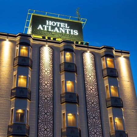 Hotel Atlantis Toyonaka (Adults Only) Екстериор снимка