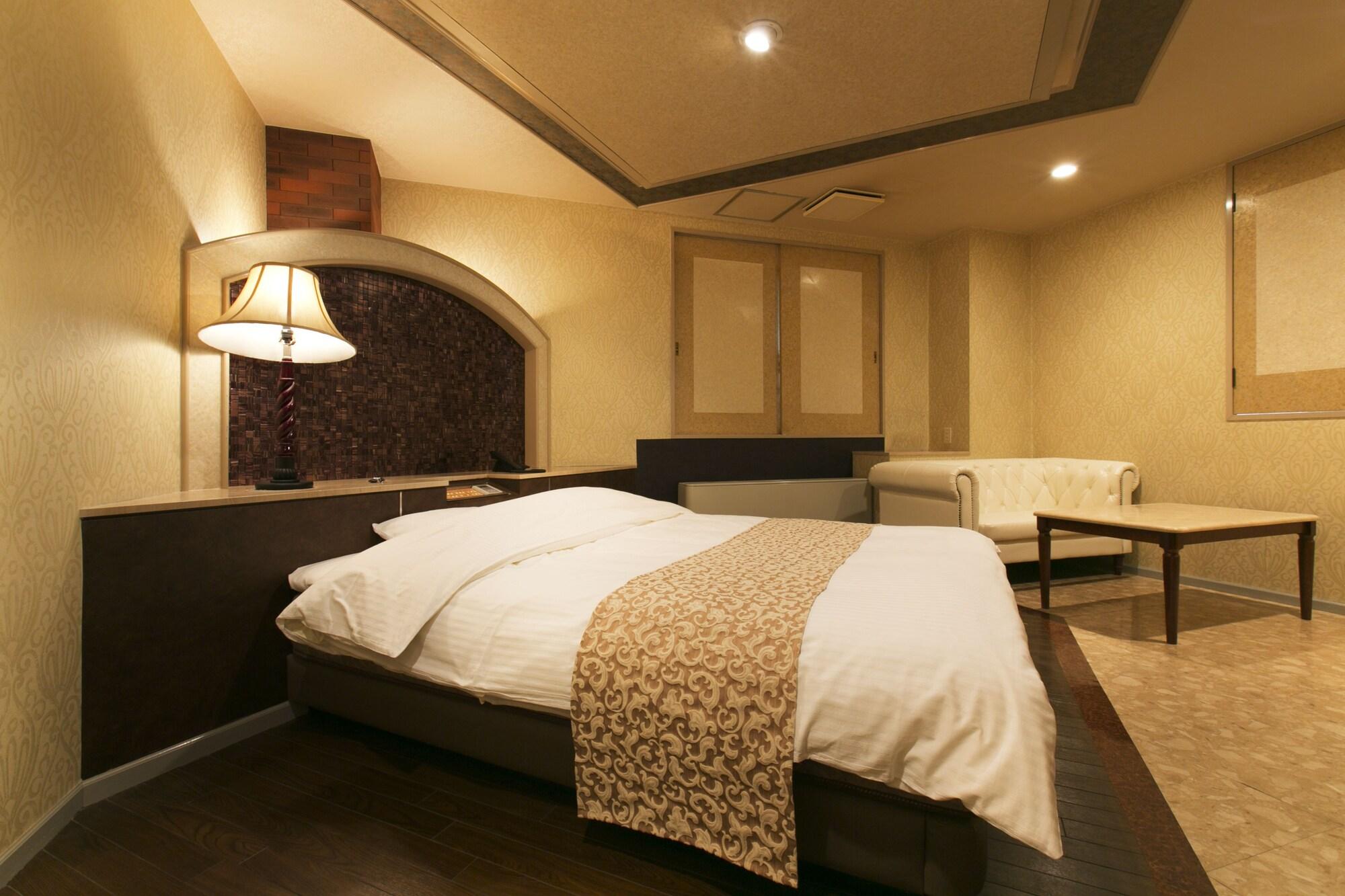 Hotel Atlantis Toyonaka (Adults Only) Екстериор снимка
