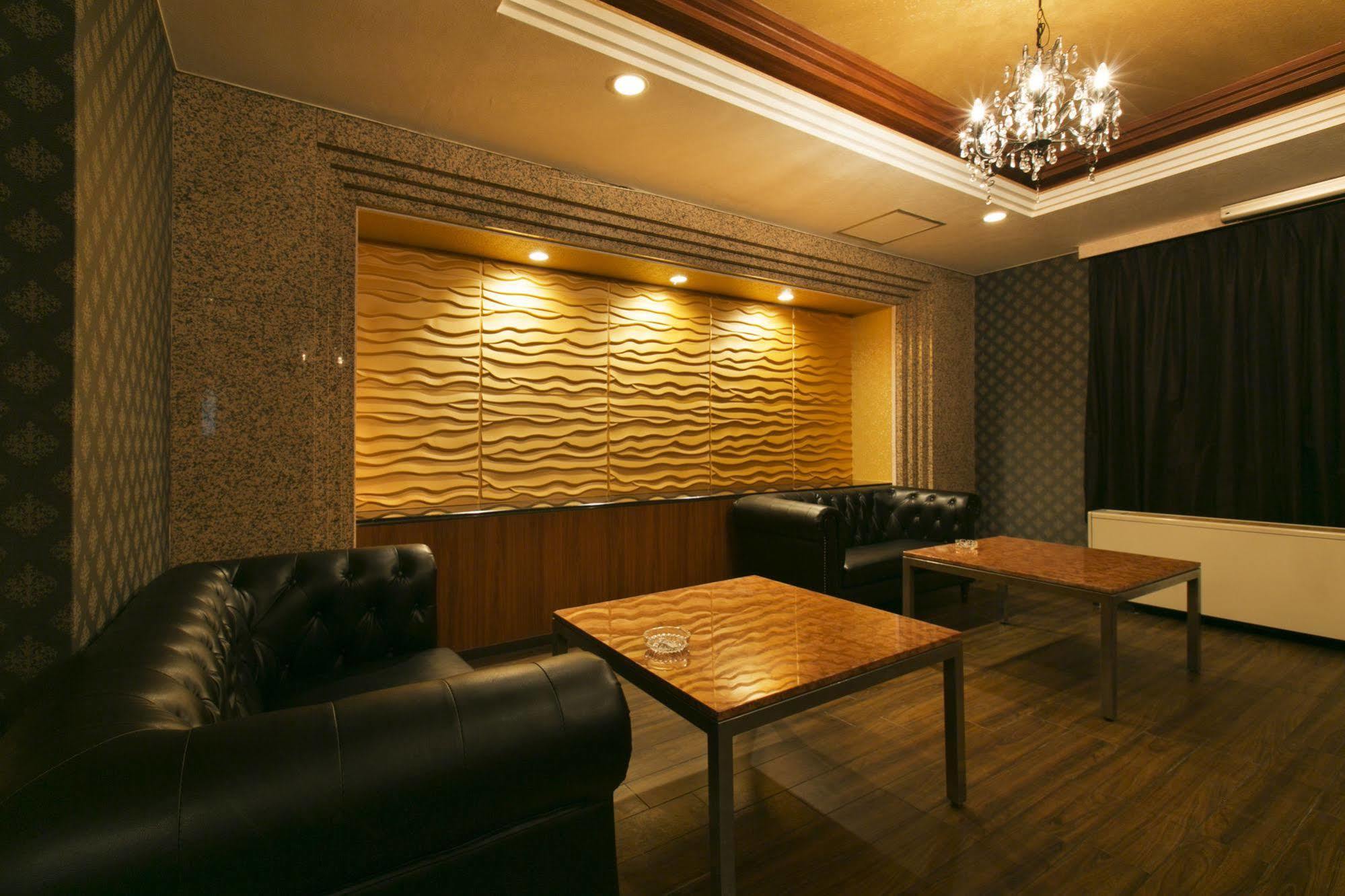 Hotel Atlantis Toyonaka (Adults Only) Екстериор снимка